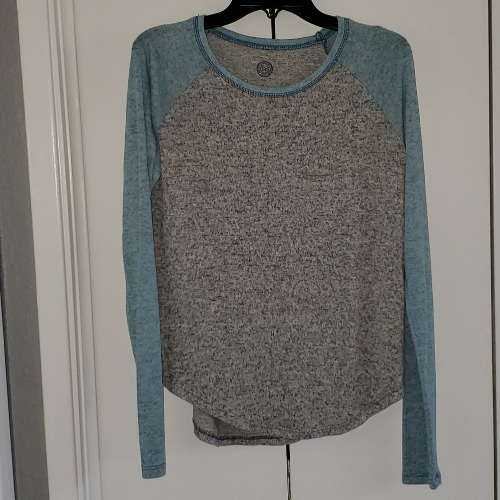 BLUE SLEEVES SO SHIRT